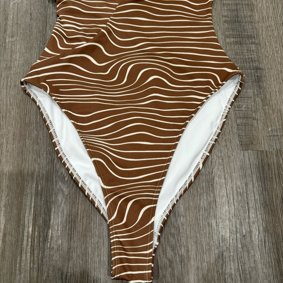 Charlie Holiday Anthropologie Lola One Piece Retro Zebra Swimsuit - Picture 4 of 8